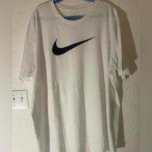 Nike Swoosh T